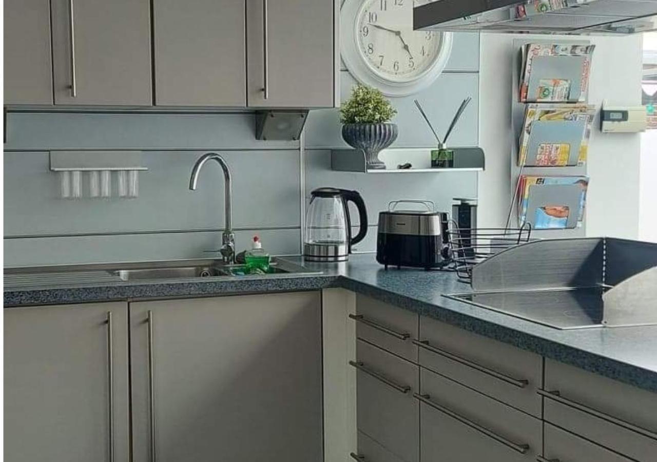 Vakantiewoning - 'T Ouwershuys Opoeteren Esterno foto